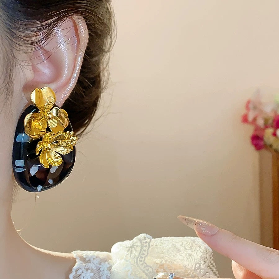 Vintage Statement Big Fashion Metallic Resin Black Dangle Earrings