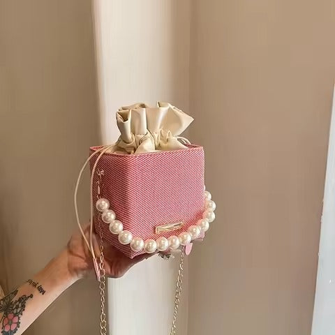 NEW Trendy Women's Spring Crossbody Bag with Pearl Chain Small Versatile Zipper Closure Waterproof Popular Internet Celebrities