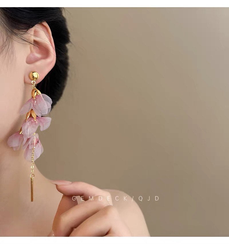 Pink Fabric Flower Clip on Earrings for Women Fashion Handmade Long Tassel Earrings Sweet Temperament Banquet Vacation Jewelry