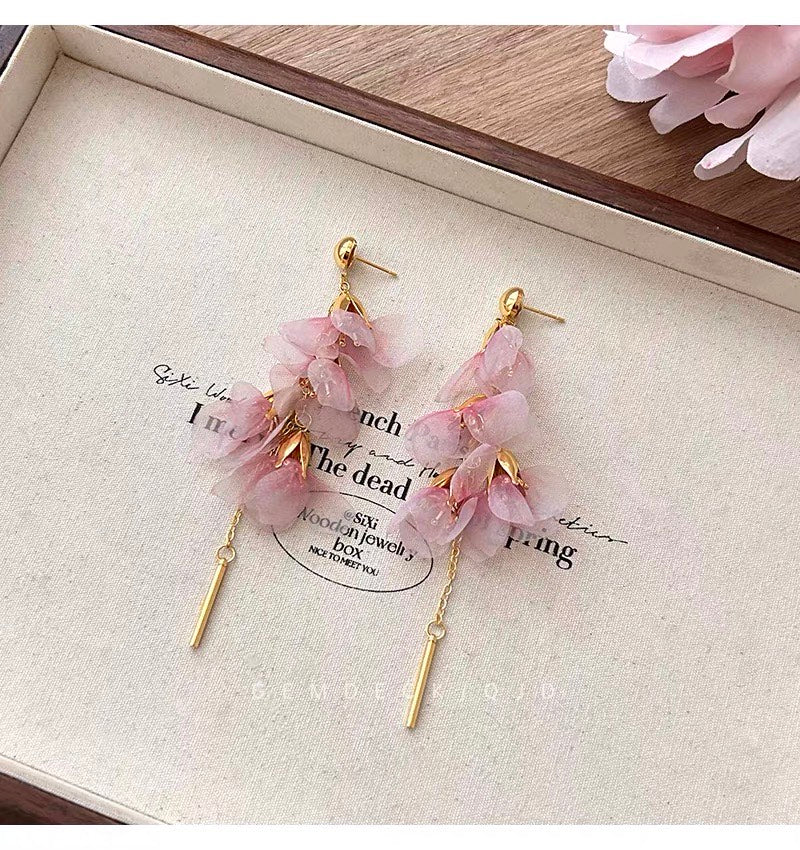 Pink Fabric Flower Clip on Earrings for Women Fashion Handmade Long Tassel Earrings Sweet Temperament Banquet Vacation Jewelry