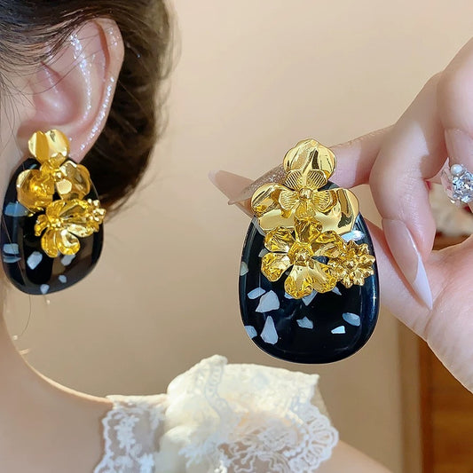 Vintage Statement Big Fashion Metallic Resin Black Dangle Earrings