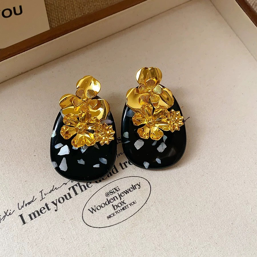 Vintage Statement Big Fashion Metallic Resin Black Dangle Earrings
